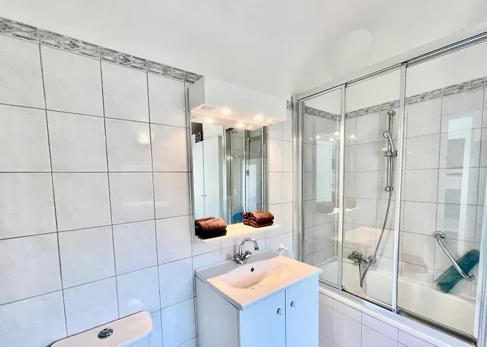 Pensionat L'aube - Maison Pour 8 A